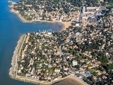 vente bureaux et commerces à saint-palais-sur-mer (17420) : à vendre / 90m² saint-palais-s