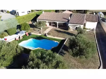 à 8 min de carcassonne - villa 5 chambres  piscine  terrain 2 750 m²
