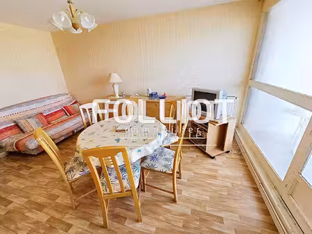 appartement deux pièces avec balcon à vendre à luc-sur-mer - réf. pb14564