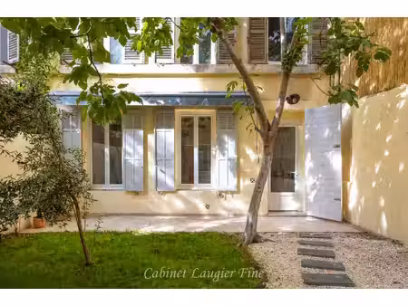 les catalans : appartement rénové de 68 m2 avec jardin  la p