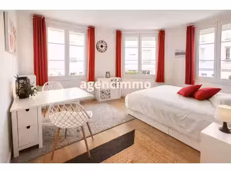 superbe studio equipé emplacement rare