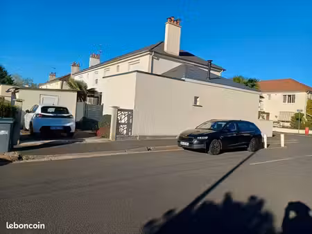 maison 4 chambres pres de deux écoles grande surfacz