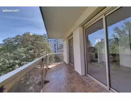 studio 1 pièce 26 m²