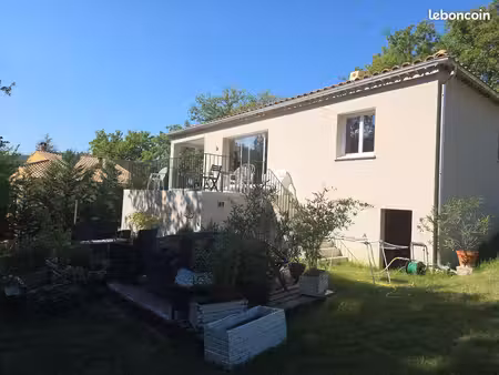 a louer  maison individuelle 4 pièces avec terrasse et jardin