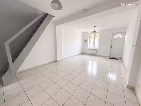 maison 3 pièces 65 m²