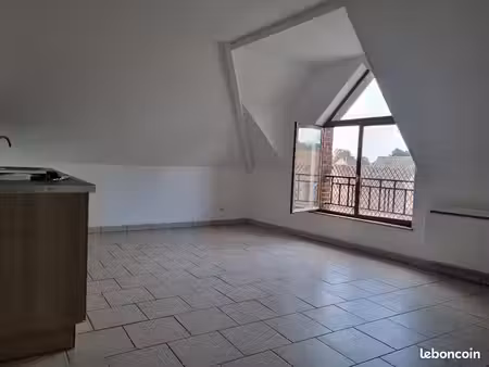 loue très beau f2 40m2 à roucourt au calme absolu