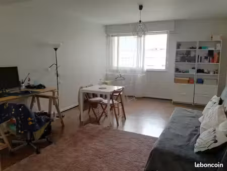 strasbourg centre  place broglie  au calme appartement 59m²