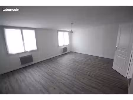 appartement 3 pièces 82 m²