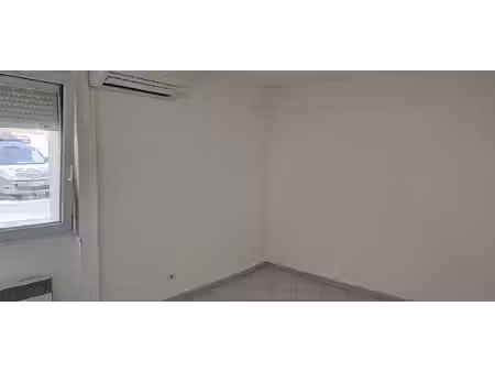 local/ bureau professionnel avenue montolivet- petit bosquet