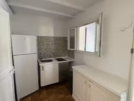 charmant studio en maisonnette avec terrasse et parking ca
