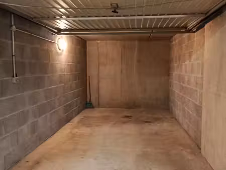 garage a louer a bruz