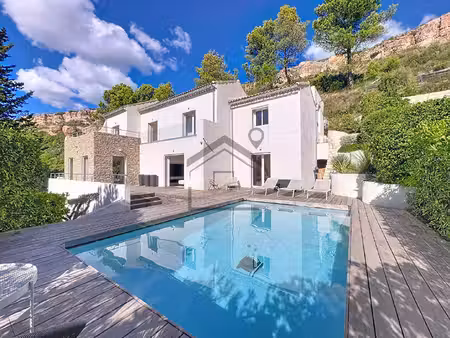villa vitrolles 6 pièce(s) 175.73 m2