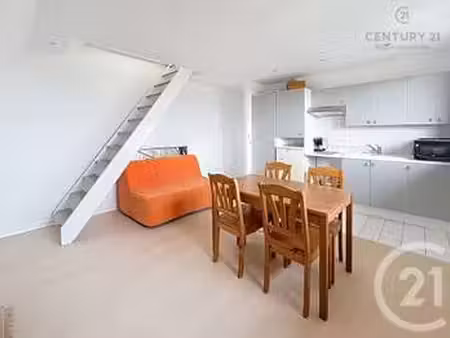 location appartement 2 pièces meublé à villers-sur-mer (14640) : à louer 2 pièces meublé /