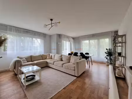 spacieux t4 familial avec balcons – quartier blordière