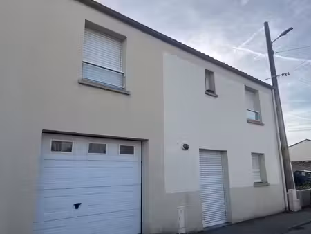 maison de bourg saint lumine de coutais