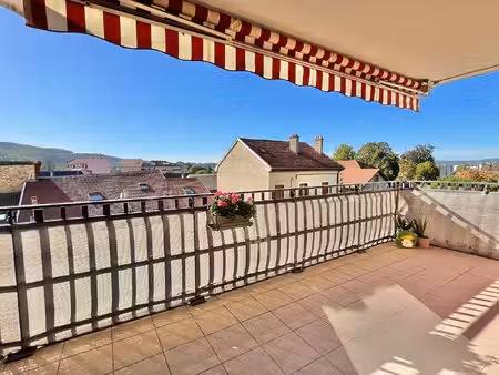 appartement t3 de 64 m² avec garage à bourgoin-jallieu (centre-ville)