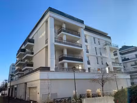 appt 2 pièces de 45 67 m² + terrasseéces