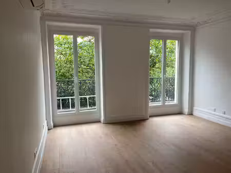 bureaux à louer 120 m² châtelet