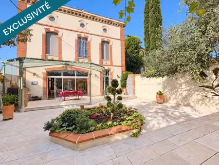 maison de caractère de 337 m² – 10 pièces  7 chambres et jardin