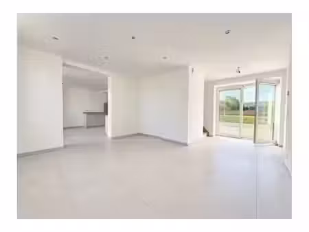maison à louer à place de béclers 22 beclers (vbe71998)