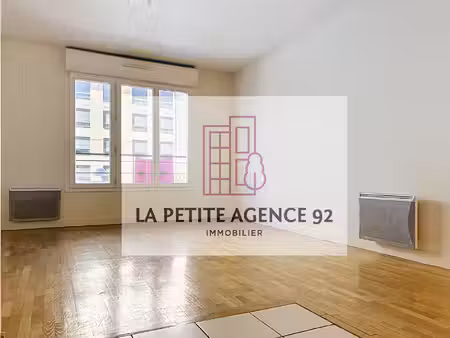 châtillon centre ? beau 2 pièces de 41 m² avec parking