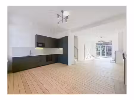 appartement à louer à rue van ostade 9 etterbeek (vbe71991)