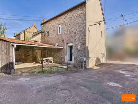 maison de ville entièrement rénovée à aron