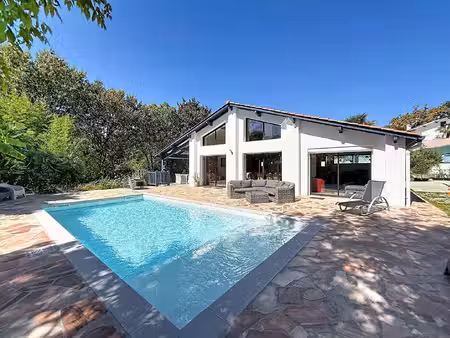 bidart maison familiale avec piscine chauffée