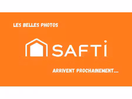 très grande maison avec dépendances