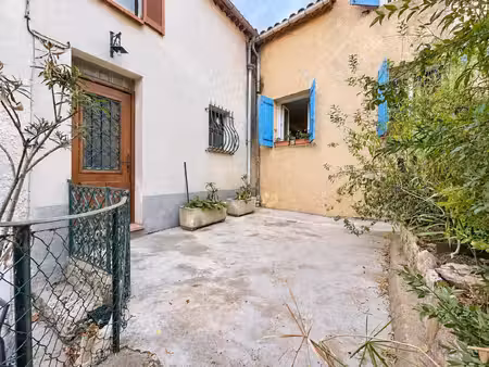 maison de village avec exterieur à bagnols-en-forêt