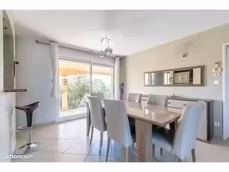 vends maison plain pied 5 pièces 132 m2