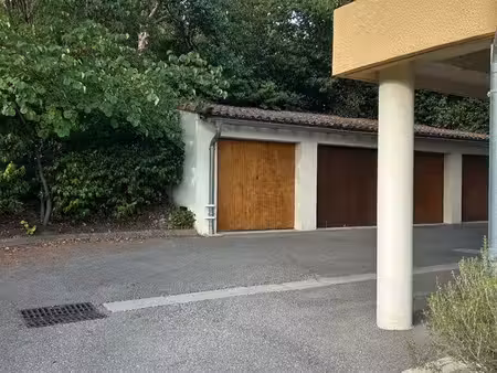 vend garage fermé quartier du petit nice