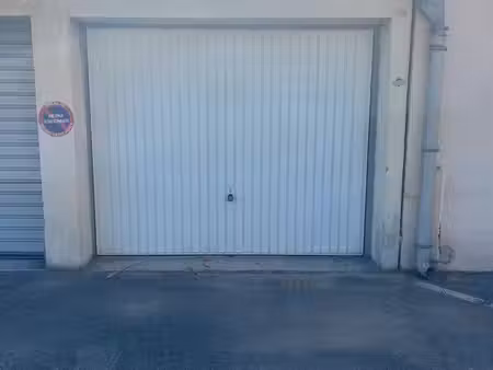 garage fermé à louer proche stade vélodrome