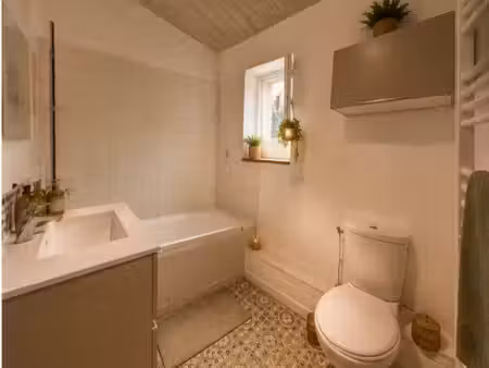 maison charmante à éguilles