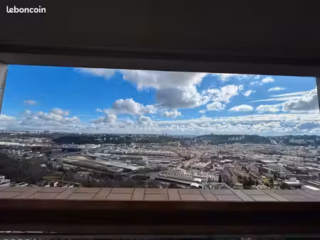 duplex 110m² : 3 balcons  4 chambres