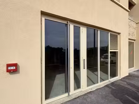 bureaux en rdc. cœur gerland