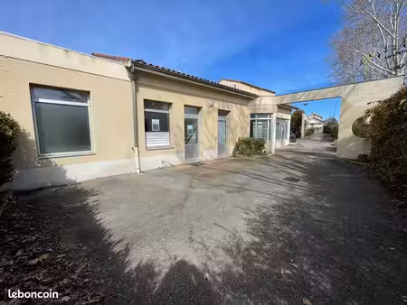 bureau 176 m²