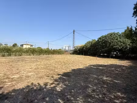 terrain à bâtir de 290 m² à saint-cannat (13)
