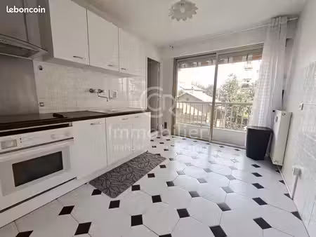 appartement 2 pièces 51 m²