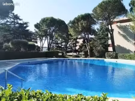 magnifique studio dans residence avec 3 piscine