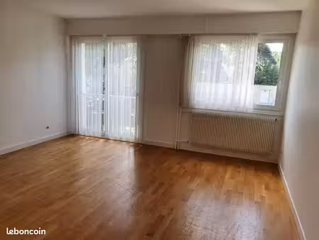 vend t1 lumineux lyon 5 point du jour