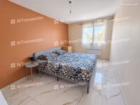 t2 53 m² rénové – cave et parking – vaulx village