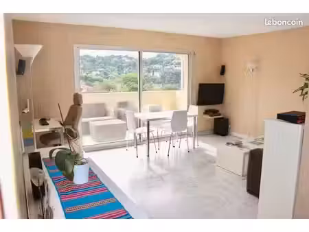 3 pièces lumineux à 15 minutes de sophia antipolis