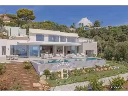 villa 7 pièces 273 m²