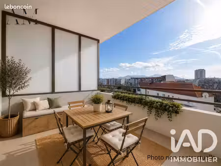 appartement 3 pièces 56 m²