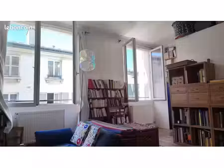 2/3 pièces calme et lumineux paris 11e proche marais