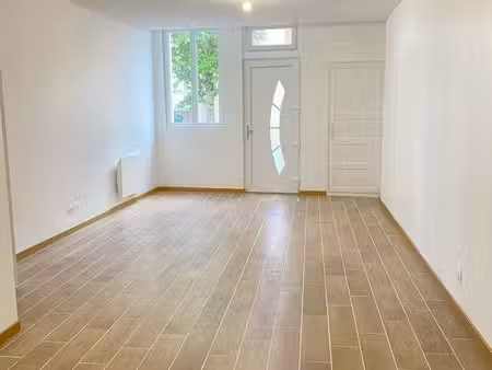 apparemment 100m2