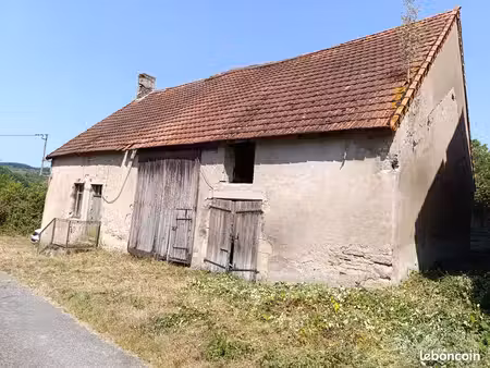 maison individuelle en pierre
