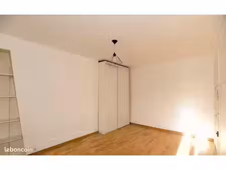 studio 21 m2 paris 11è métro voltaire