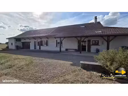 propriété 6 pièces 114 m²